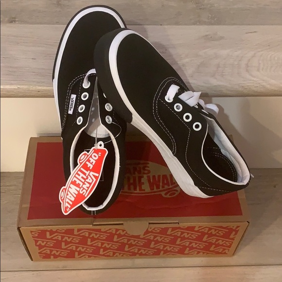Vans Other - Vans Authentic Classic Skate Shoes-Unisex-Size 2.5